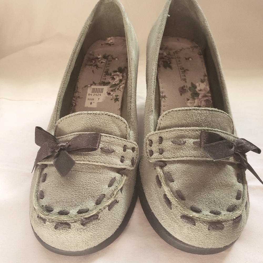 Womens moss green suade wedge heels